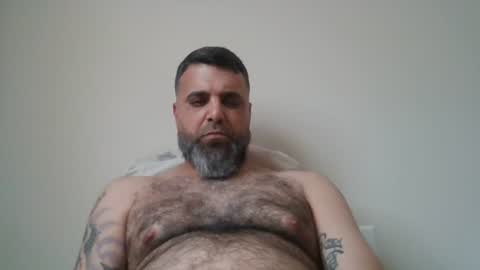 Snapshot of weezy210 chatting on 06-20-26, 04:32 Weezy online show from 06-20-26, 04:32