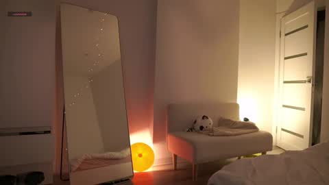 Maya online show from 03-22-26, 07:28