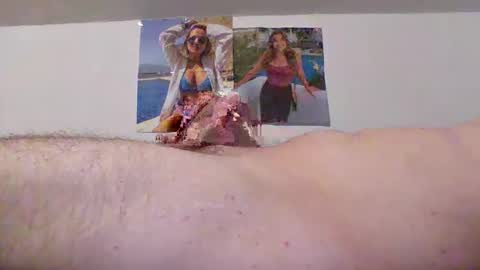 Snapshot of weisteselbst chatting on 02-17-25, 01:04 weisteselbst online show from 02-17-25, 01:04