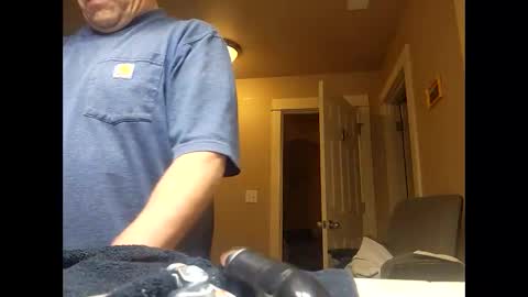 Snapshot of welderod chatting on 12-22-25, 03:36 welderod online show from 12-22-25, 03:36