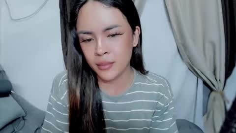 Hi Im LOVIE Please dont forget to follow and thumbs up me online show from 05-23-26, 02:43
