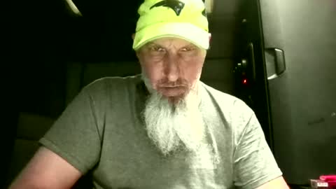 wellhung19781 online show from 06-14-26, 06:21