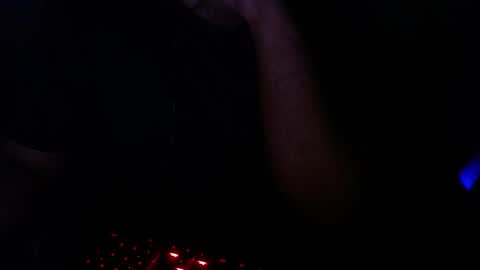 wellingtont online show from 11-19-25, 10:21