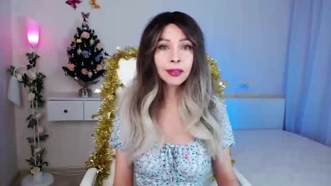 Snapshot of wendifoster chatting on 12-25-24, 07:34 Wendi Foster online show from 12-25-24, 07:34