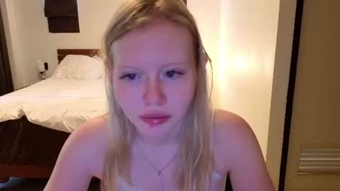 Snapshot of wendy_228 chatting on 07-02-26, 03:34 Wendy online show from 07-02-26, 03:34