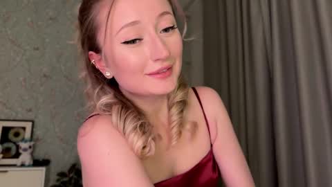 Daisy    online show from 11-02-25, 05:04