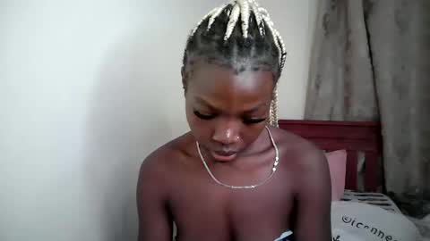 Snapshot of wendy_shancy chatting on 06-07-26, 05:55 shancy online show from 06-07-26, 05:55