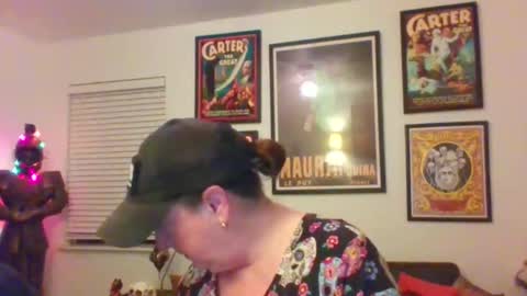 Snapshot of wendycu chatting on 12-18-25, 12:17 WendyCU online show from 12-18-25, 12:17