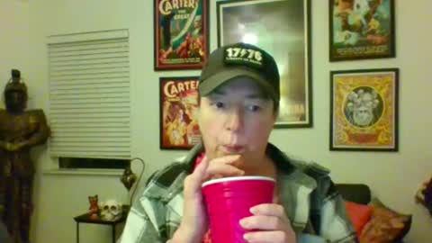 Snapshot of wendycu chatting on 01-11-26, 03:22 WendyCU online show from 01-11-26, 03:22