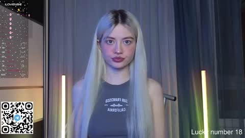 Snapshot of wendylovelylovew chatting on 01-10-26, 06:53 Wendy online show from 01-10-26, 06:53