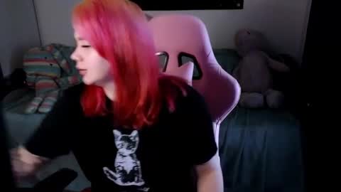 Snapshot of wendyycandy chatting on 07-14-26, 05:34 wendyycandy online show from 07-14-26, 05:34