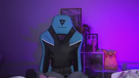 little girl who is always rightLisa online show from 12-25-24, 08:18