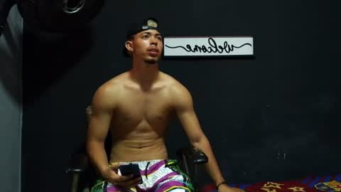 wesley_77 online show from 07-01-26, 07:46