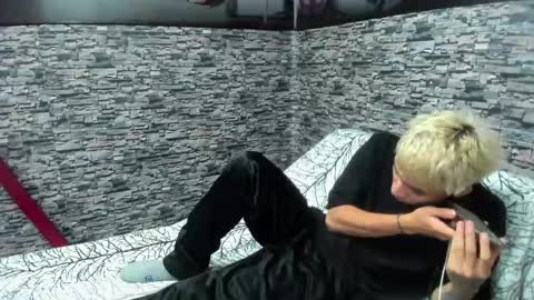 Wesley Boy online show from 09-13-25, 09:47