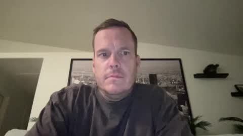 Snapshot of westcoastguy213 chatting on 10-22-25, 02:45 westcoastguy213 online show from 10-22-25, 02:45