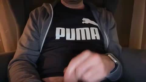 wet_adidasboy online show from 10-28-25, 08:44