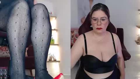 Snapshot of wet_liss chatting on 03-02-26, 10:49 Diva online show from 03-02-26, 10:49