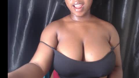 Snapshot of wet_xxpussy55 chatting on 10-26-25, 09:21 Sonia online show from 10-26-25, 09:21