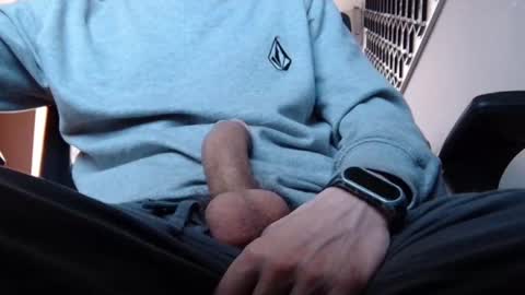 Snapshot of wetbigdickstream chatting on 02-17-25, 11:20 Wetbigdickstream online show from 02-17-25, 11:20