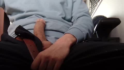 Snapshot of wetbigdickstream chatting on 10-17-25, 09:01 Wetbigdickstream online show from 10-17-25, 09:01