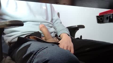 Snapshot of wetbigdickstream chatting on 12-01-25, 07:24 Wetbigdickstream online show from 12-01-25, 07:24