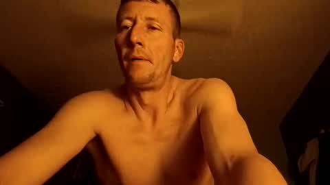 Snapshot of wetduck77777 chatting on 11-27-25, 07:21 wetduck77777 online show from 11-27-25, 07:21