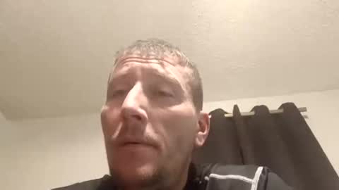 Snapshot of wetduck77777 chatting on 12-04-25, 04:00 wetduck77777 online show from 12-04-25, 04:00