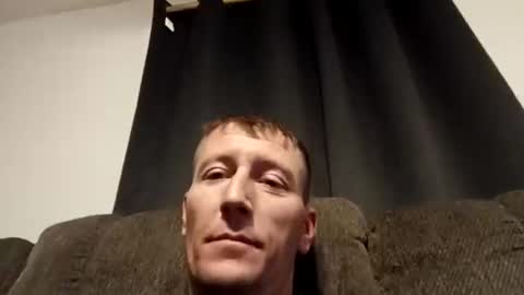 Snapshot of wetduck77777 chatting on 12-17-25, 07:25 wetduck77777 online show from 12-17-25, 07:25