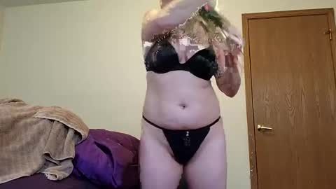 Snapshot of wetness3387 chatting on 06-22-26, 07:33 wetness3387 online show from 06-22-26, 07:33