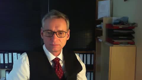 Snapshot of wetsuitedman chatting on 12-27-24, 11:06 Franz online show from 12-27-24, 11:06