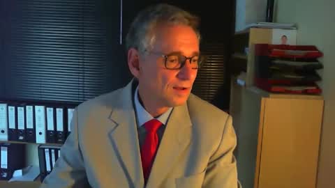 Snapshot of wetsuitedman chatting on 09-19-25, 03:24 Franz online show from 09-19-25, 03:24