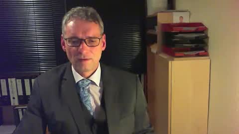 Snapshot of wetsuitedman chatting on 11-07-25, 04:40 Franz online show from 11-07-25, 04:40