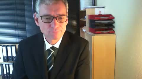Snapshot of wetsuitedman chatting on 11-21-25, 10:58 Franz online show from 11-21-25, 10:58