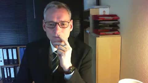 Snapshot of wetsuitedman chatting on 11-27-25, 01:46 Franz online show from 11-27-25, 01:46