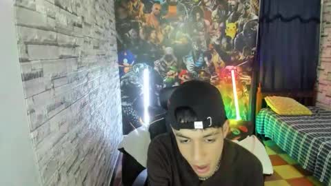 Snapshot of wex_077 chatting on 02-25-26, 01:59 wex online show from 02-25-26, 01:59