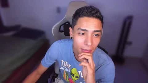 Snapshot of wexx_ chatting on 09-13-25, 06:46 wex online show from 09-13-25, 06:46