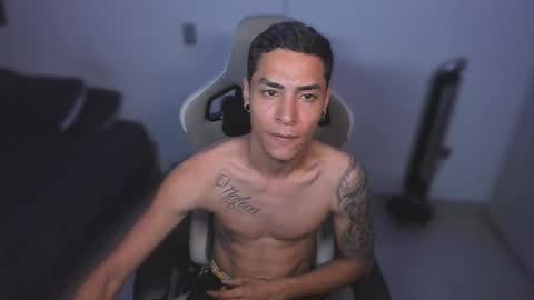 Snapshot of wexx_ chatting on 12-15-25, 03:44 wex online show from 12-15-25, 03:44