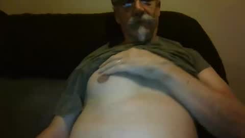 Snapshot of whatever8 chatting on 01-15-25, 05:19 whatever8 online show from 01-15-25, 05:19