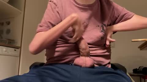 wheelchairhunk online show from 03-01-25, 11:26