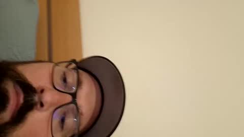 Snapshot of wheely19871606 chatting on 03-11-25, 09:15 wheely19871606 online show from 03-11-25, 09:15