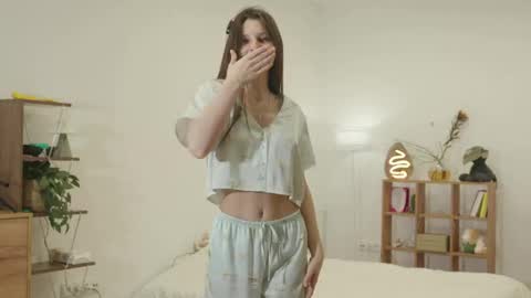 Naomi online show from 04-13-26, 02:28