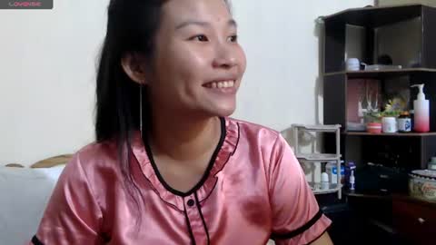 Snapshot of whisperinrain chatting on 07-08-26, 12:31 whisperinrain online show from 07-08-26, 12:31