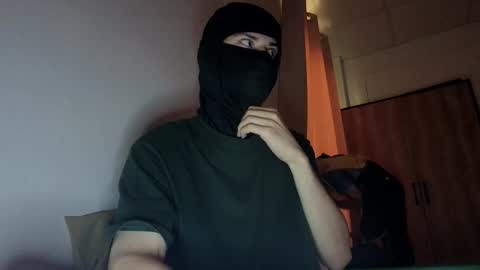 whispero_o online show from 11-16-25, 06:52