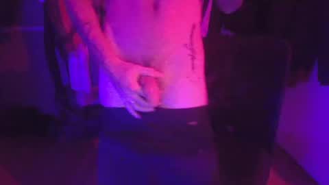 Snapshot of whispersonhickory chatting on 12-18-24, 08:42 whispersonhickory online show from 12-18-24, 08:42