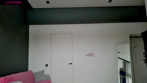 Max online show from 11-14-25, 04:11