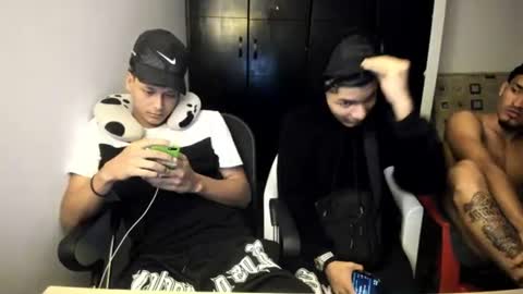 white online show from 07-06-26, 06:54