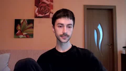 Snapshot of white_sport chatting on 11-05-25, 02:28 Tom online show from 11-05-25, 02:28