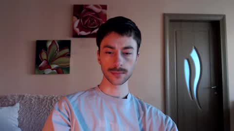 Snapshot of white_sport chatting on 12-15-25, 11:58 Tom online show from 12-15-25, 11:58