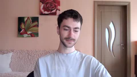 Snapshot of white_sport chatting on 06-15-26, 01:46 Tom online show from 06-15-26, 01:46