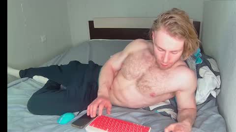 whitebars22 online show from 03-24-26, 05:12